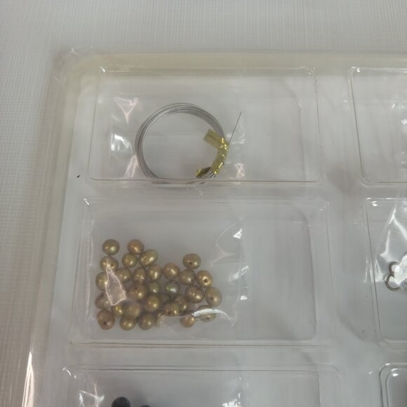 Annie's Simply Beads Kit of the Month Club Sophisticated Stones Jewelry DIY Set - Picture 5 of 7